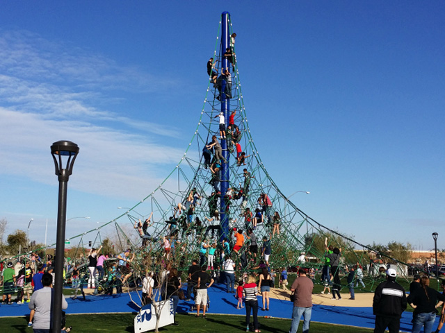 Worlds tallest pyramid playground net