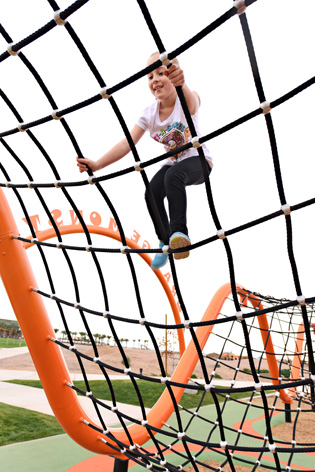 The Orange Monster playground | Proludic_April_2-2015042114295802507467 | ODS